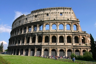 Colosseo, primo monumento da salvare