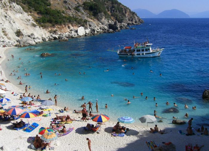 In Grecia c’è un’isola per ogni gusto: scopri quella perfetta per te!