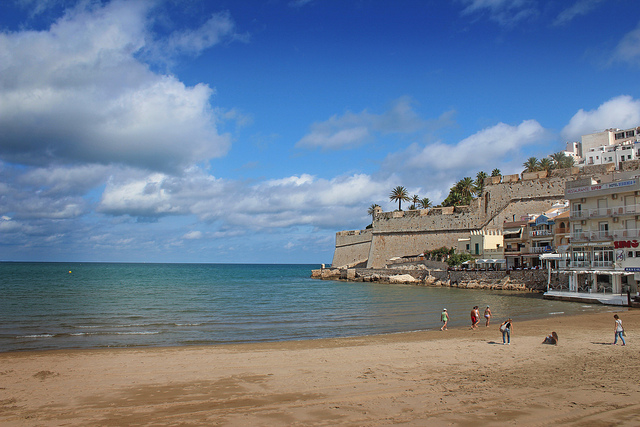 La costa valenciana, tra mare, divertimento e aranceti