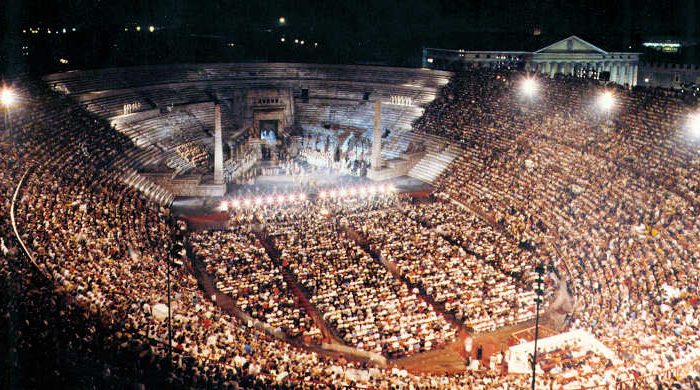 Cento anni di lirica, il canto di Verona