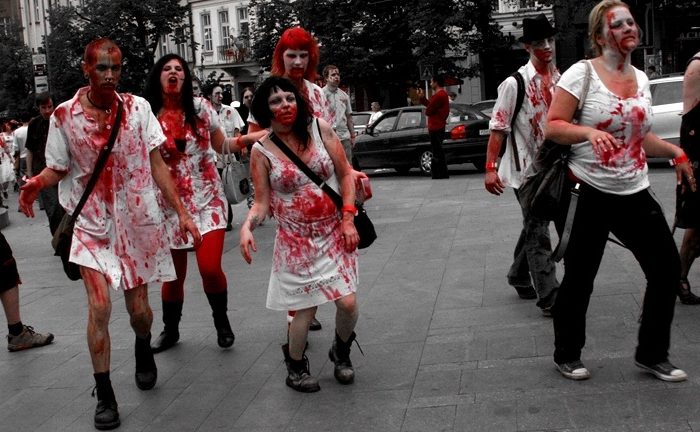 Praga, la capitale della zombie mania
