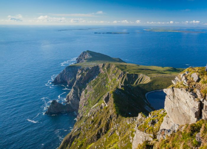 L’Irlanda nel verde: paesaggi, cultura e tradizioni