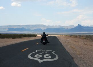 Esplorando la Route 66: Il Viaggio Iconico attraverso l’America