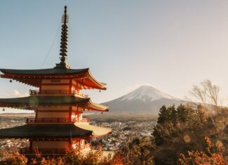 Alla Scoperta di Tokyo, Kyoto e Osaka: Un Viaggio tra Modernità, Tradizione e Cultura