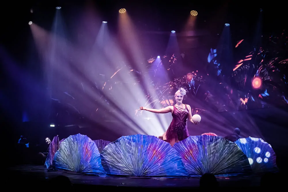 Cirque du soleil at Sea